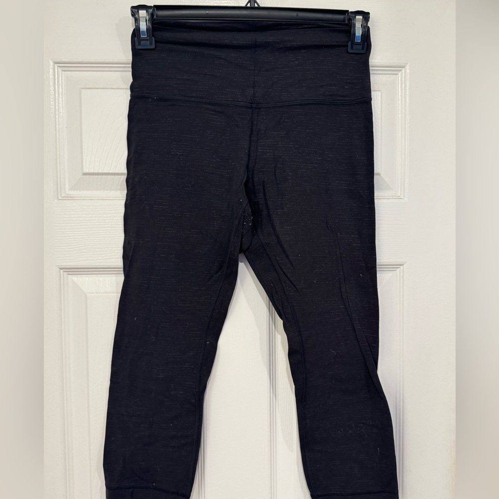 lululemon athletica Black Align Leggings. Size 8. Worn, some pilling